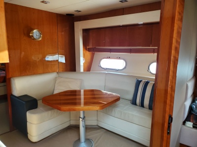 New York luxury yacht 44 dining area
